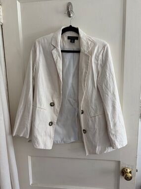 Tahari Cream Linen-Blend Two-Button Blazer